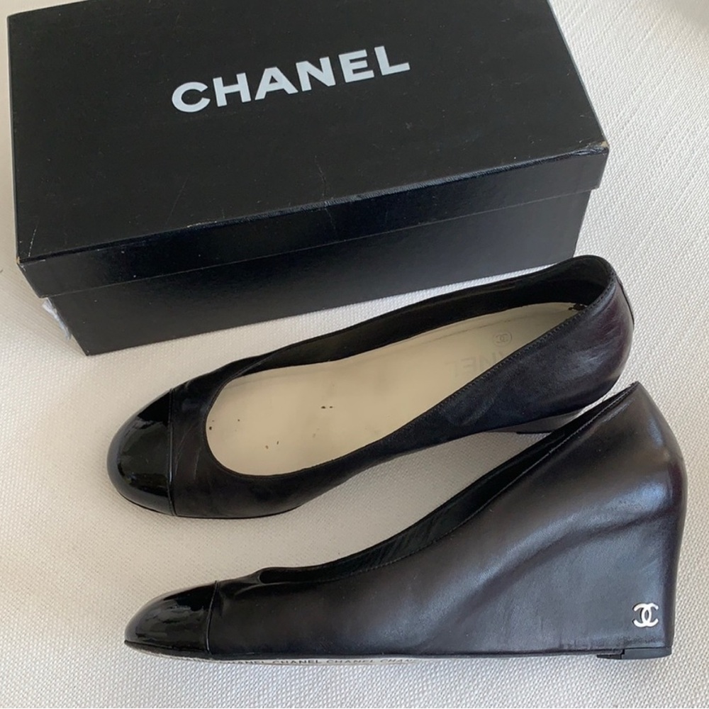 CHANEL Black Wedges